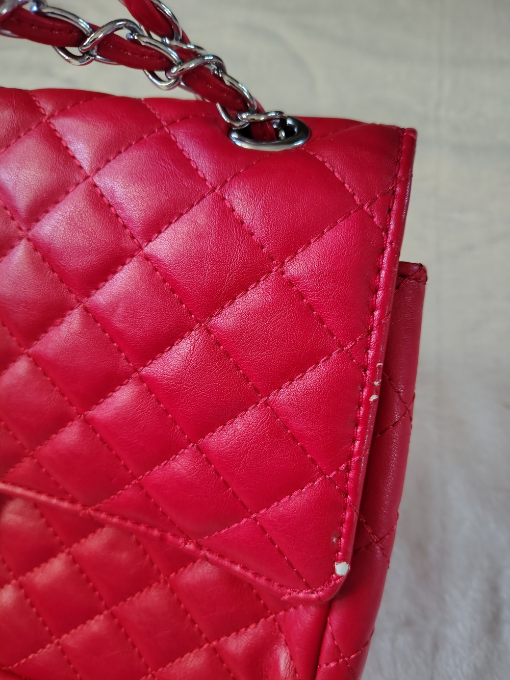 Red Quilted Shoulder Bag with Chain Strap Chanel Copy - Picture 6 of 8
